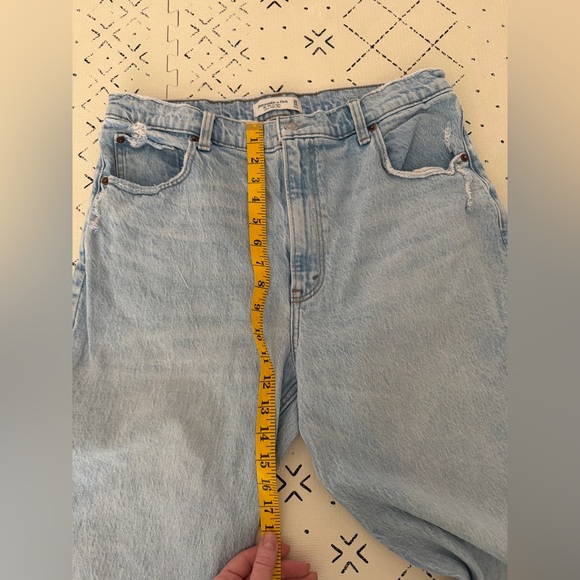 Abercrombie &‎ Fitch Ultra High Rise 90s Straight Jean 32/14R - Picture 4 of 8